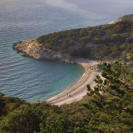 Beautiful Home In Martinscica With Wifi Holiday home Martinscica (Cres)