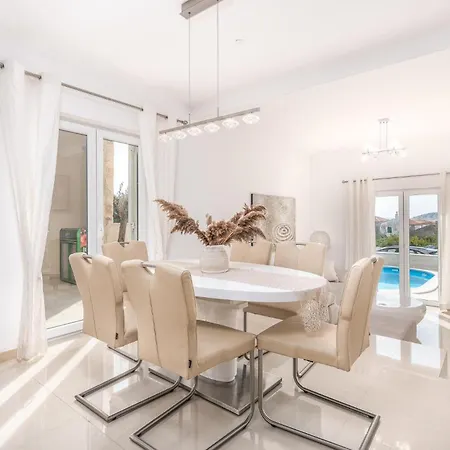 Holiday home Beautiful Home In Martinscica With Wifi Martinscica (Cres)