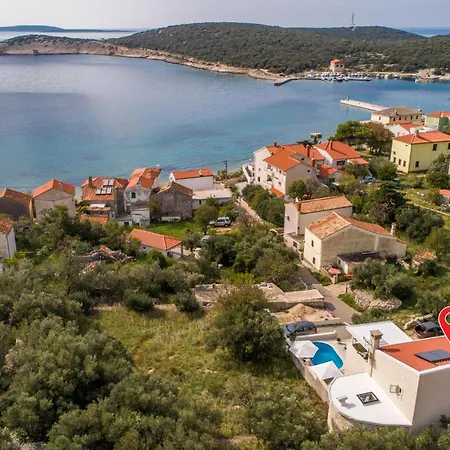 Beautiful Home In Martinscica With Wifi Holiday home *