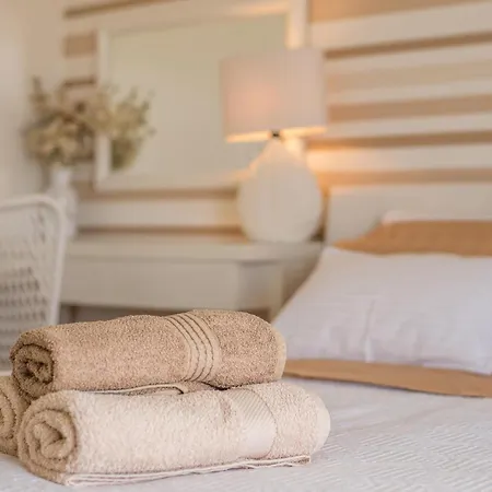 Beautiful Home In Martinscica With Wifi * Martinscica (Cres)