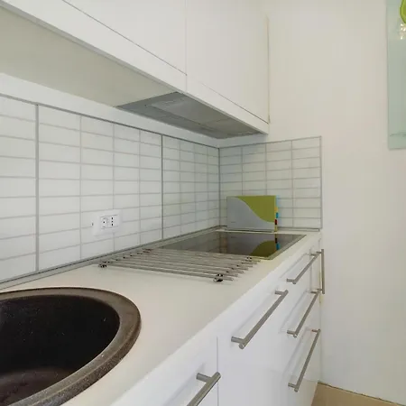 Holiday home Beautiful Home In Martinscica With Wifi *