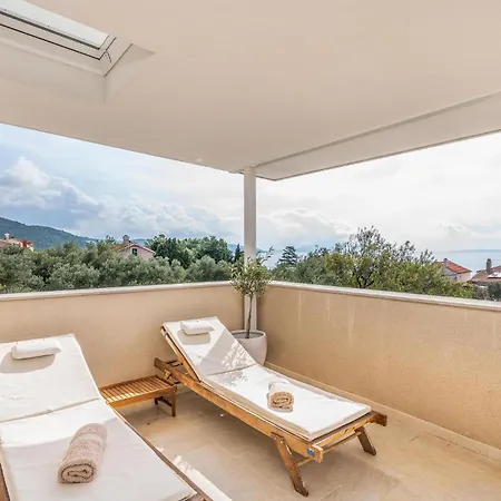 Beautiful Home In Martinscica With Wifi Martinscica (Cres)