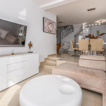 Сasa de vacaciones Beautiful In With Wifi